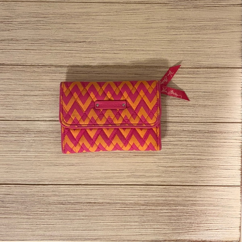 COPY - Vera Bradley Chevron wallet tri-fold